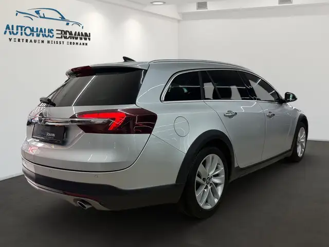 Opel Insignia view 4