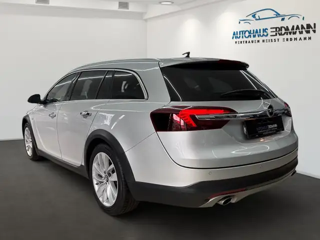 Opel Insignia view 5