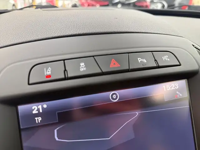 Opel Insignia view 12