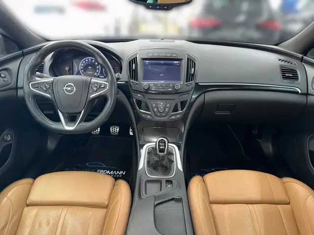 Opel Insignia view 8