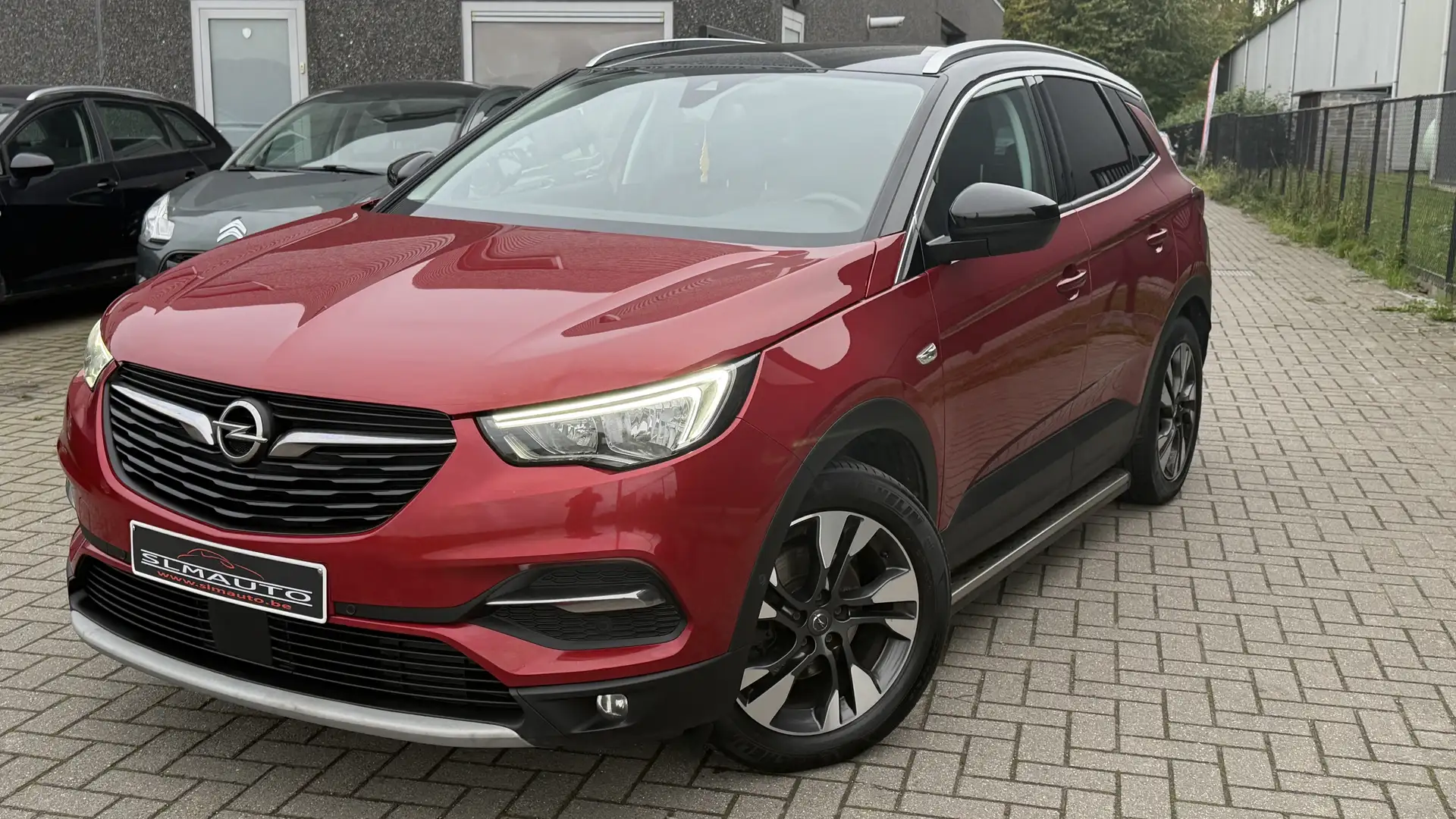Opel Grandland X Business 1.2 Turbo 12 mois de garantie - 1