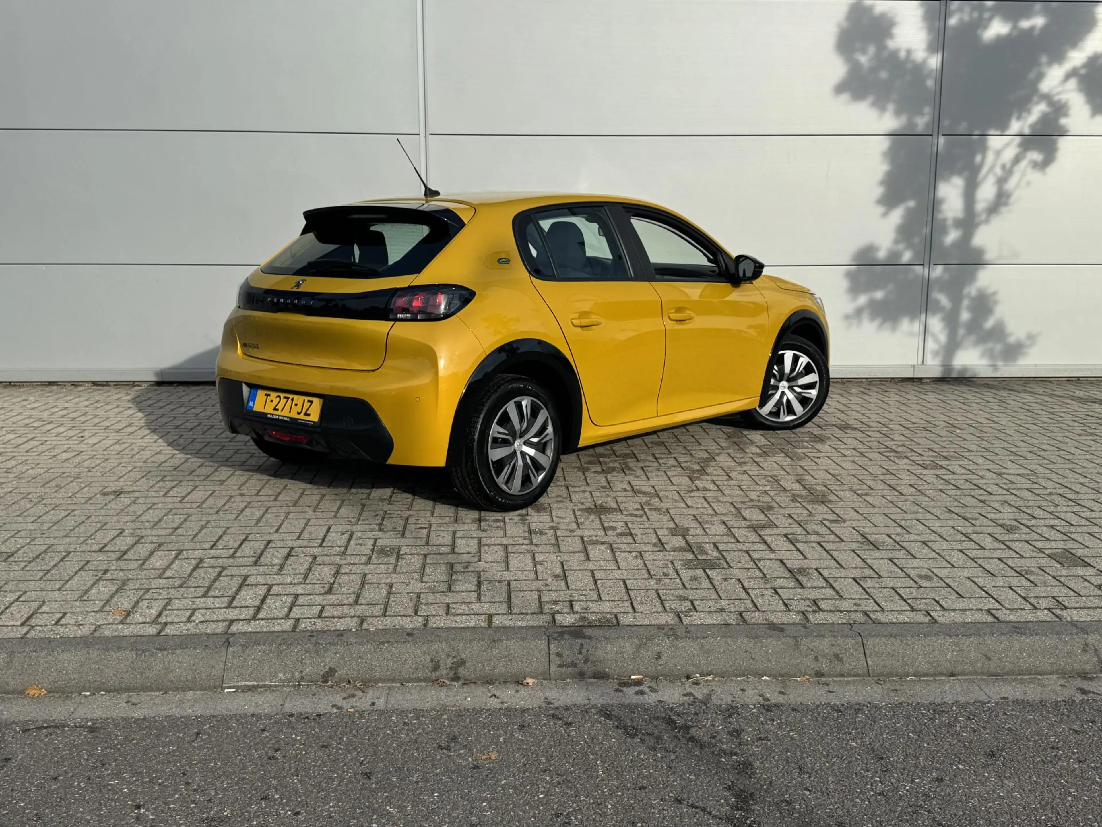 Peugeot e-208 EV Active Pack 50 kWh | Parkeerhulp | Cruise Contr — photo 6