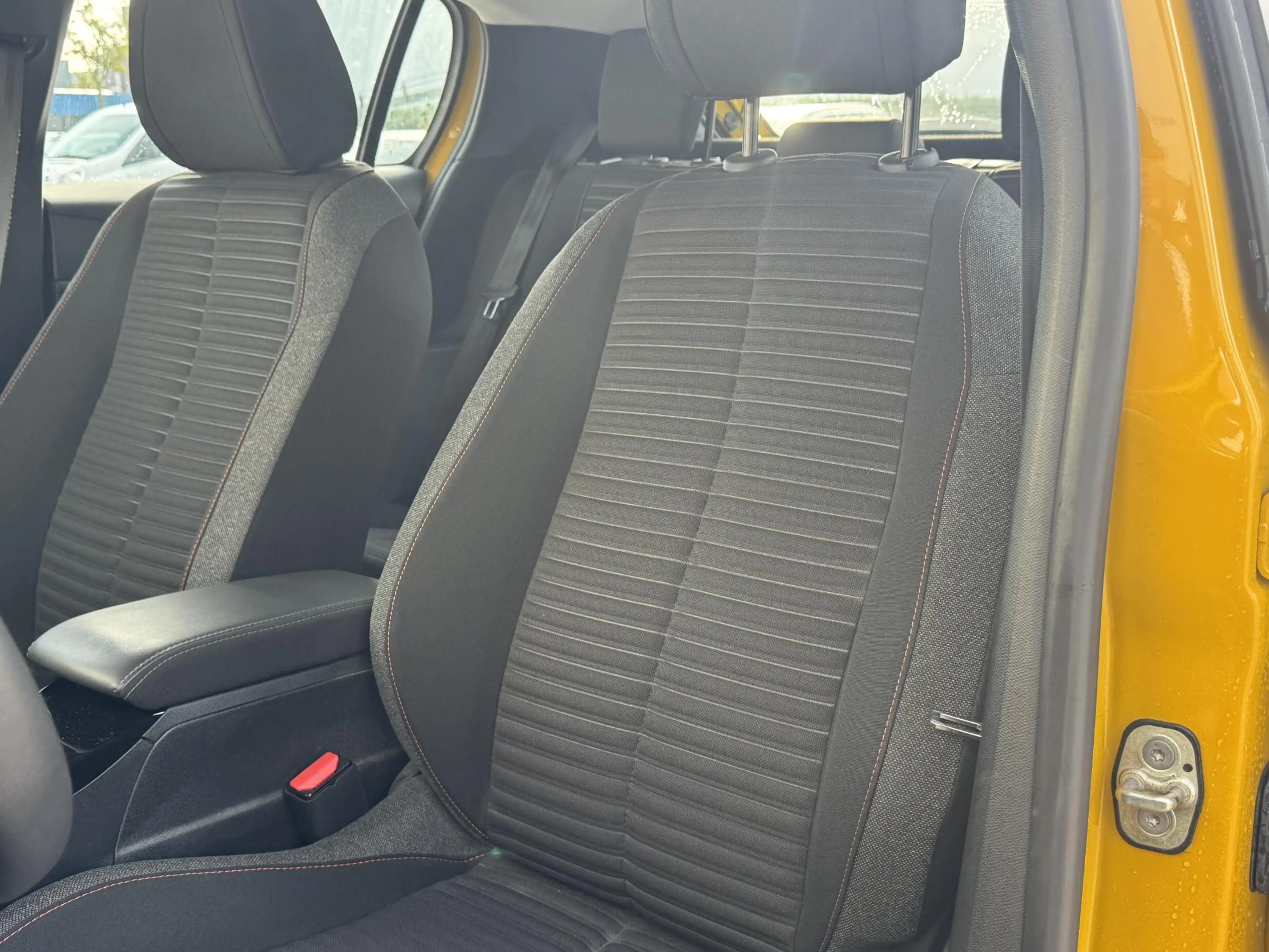 Peugeot e-208 EV Active Pack 50 kWh | Parkeerhulp | Cruise Contr — photo 12