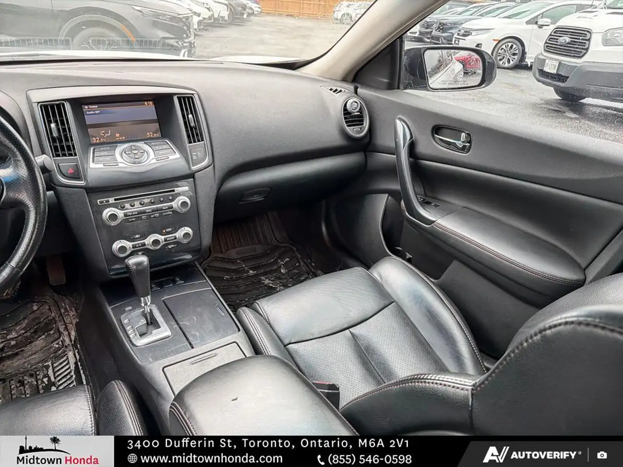 Nissan Maxima снимка Nissan Maxima