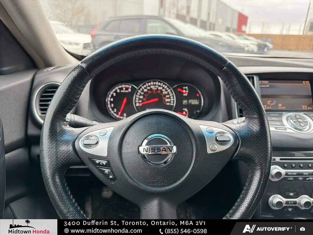 Nissan Maxima снимка Nissan Maxima