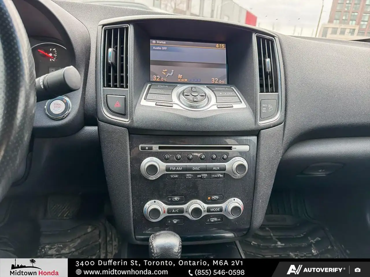 Nissan Maxima снимка Nissan Maxima
