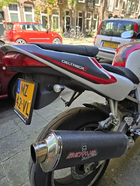 Yamaha YZF-R6 - foto 6