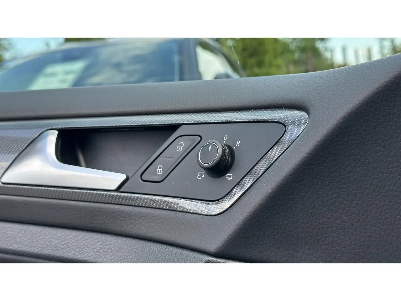 Volkswagen Golf Standard Model — photo 18