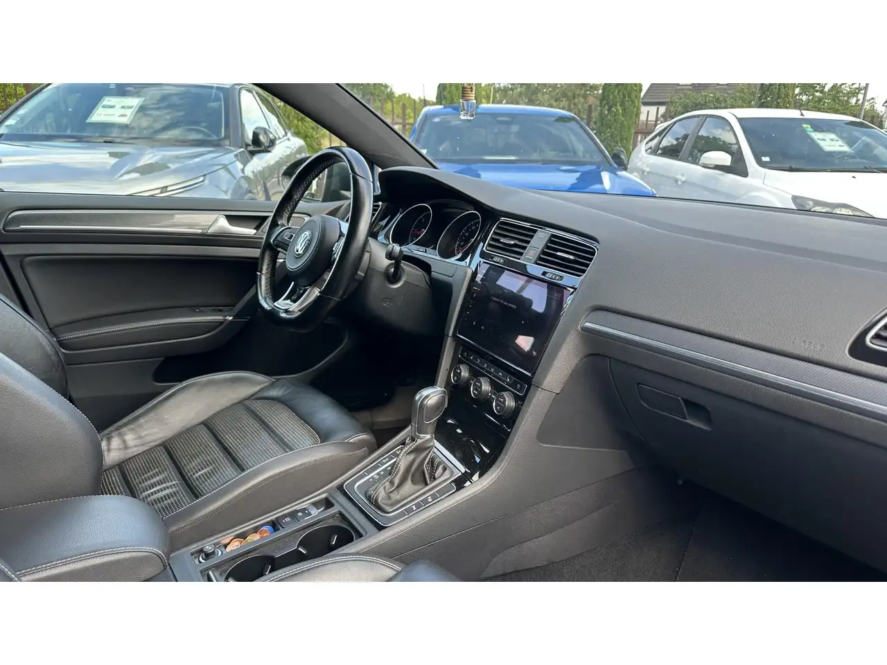 Volkswagen Golf Standard Model — photo 10