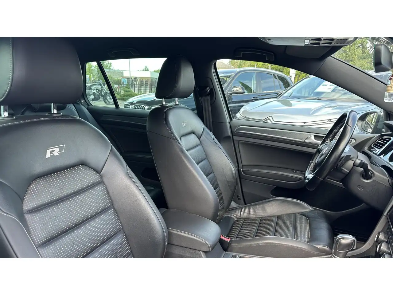 Volkswagen Golf Standard Model — photo 15