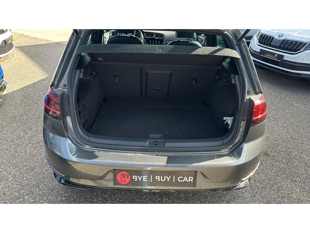 Volkswagen Golf Standard Model — photo 6