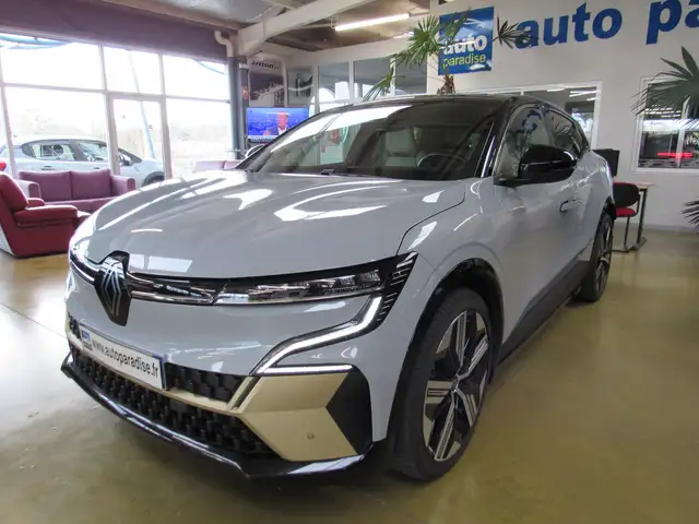 Renault Megane E-TECH EV60 220 ICONIC SUPER CHARGE