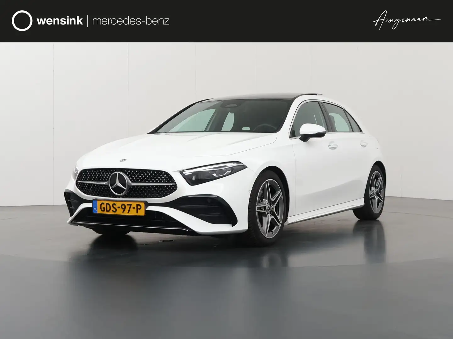 Mercedes-Benz A 180 Star Edition AMG Line | Panoramadak | Multibeam LE Weiß - 1