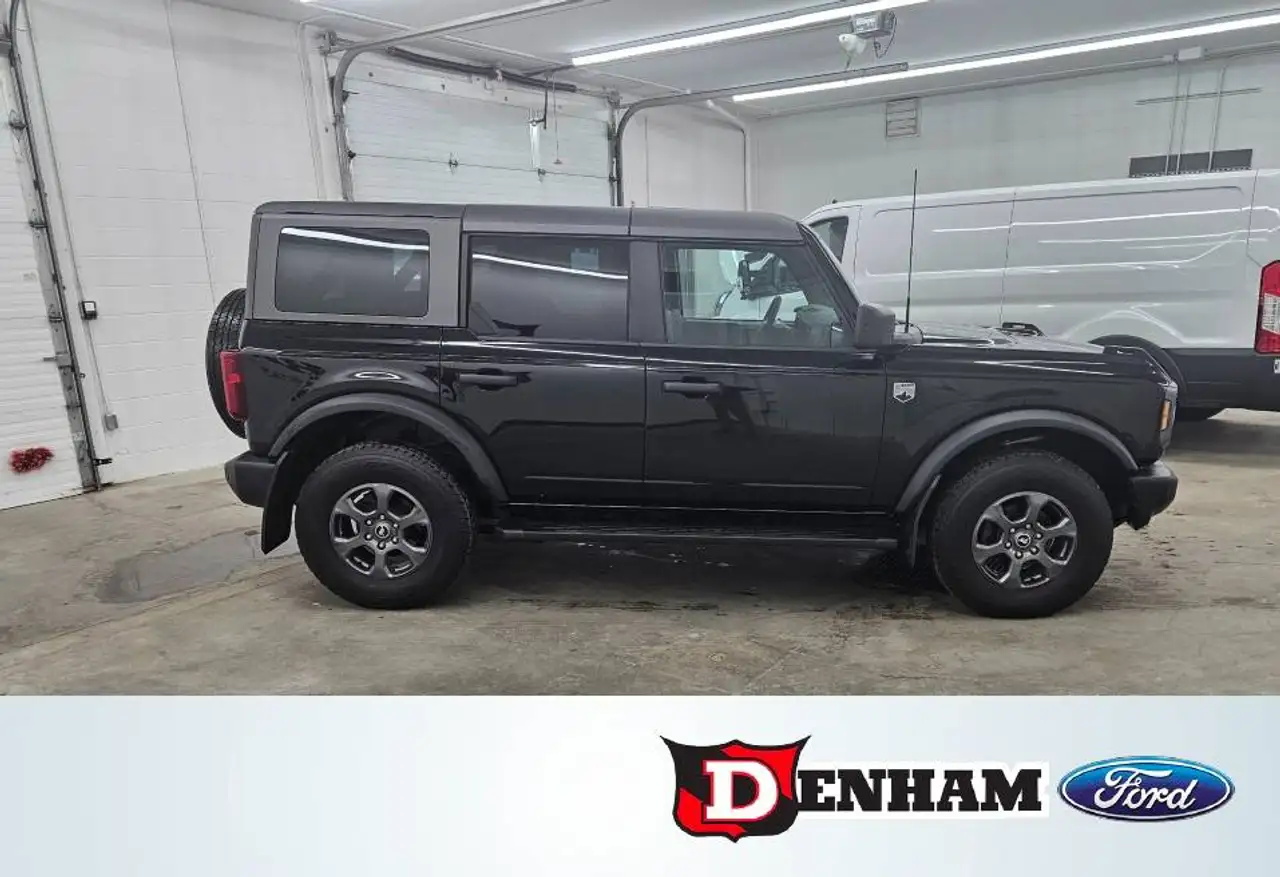 Ford Bronco снимка Ford Bronco