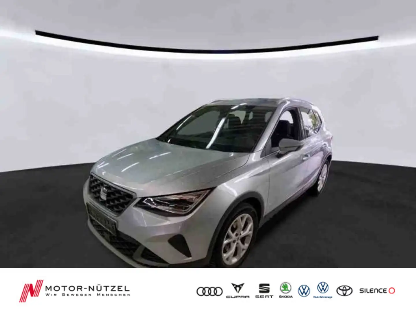 SEAT Arona 1.0 TSI DSG FR-LINE LED+NAV+APP+GRA+PDC+VC Silber - 1