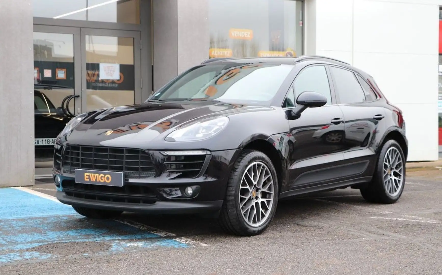 Porsche Macan 3.0 340 s pdk bva attelage électrique Schwarz - 1