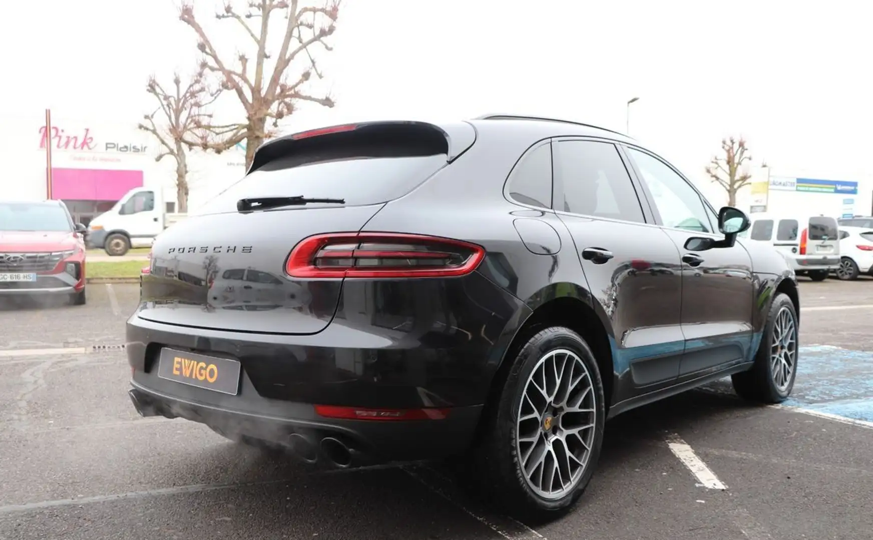 Porsche Macan 3.0 340 s pdk bva attelage électrique Schwarz - 2