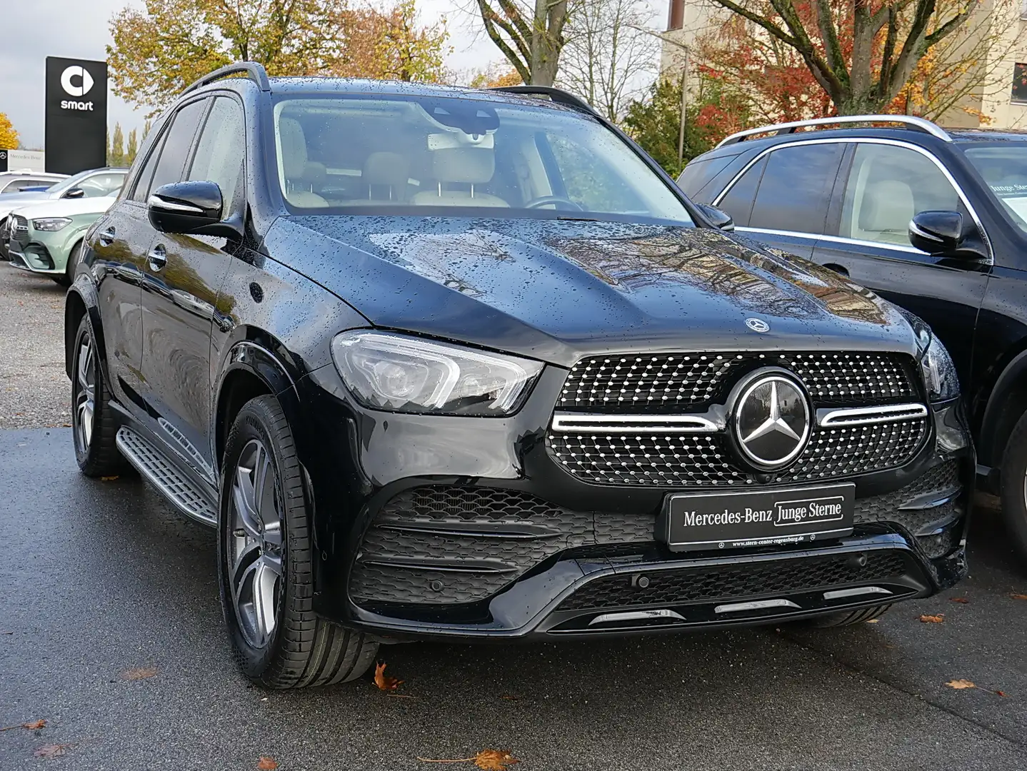 Mercedes-Benz GLE 400 d 4M AMG+DIST+MEMORY+SITZKLIMA+PANO+AHK+ Czarny - 2