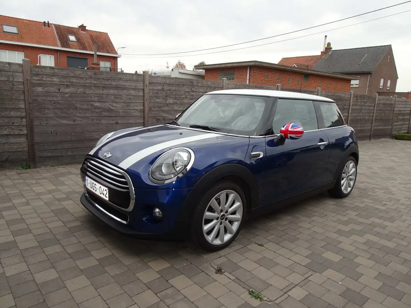MINI Cooper Mini Cooper Aut. Blauw - 1
