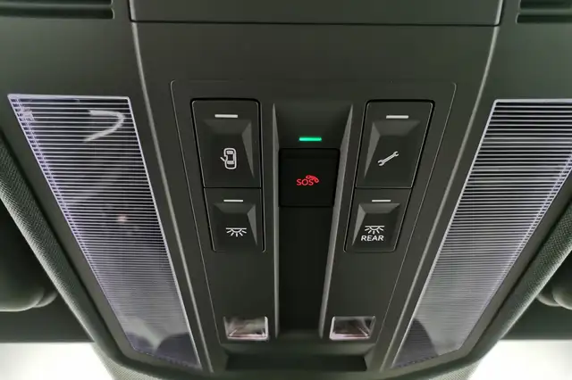 Volkswagen Touareg 3.0 V6 R-Line 4Mo|IQ.DRIVE|HUD|Luft|AHK 3xKlima AC Ansicht 20