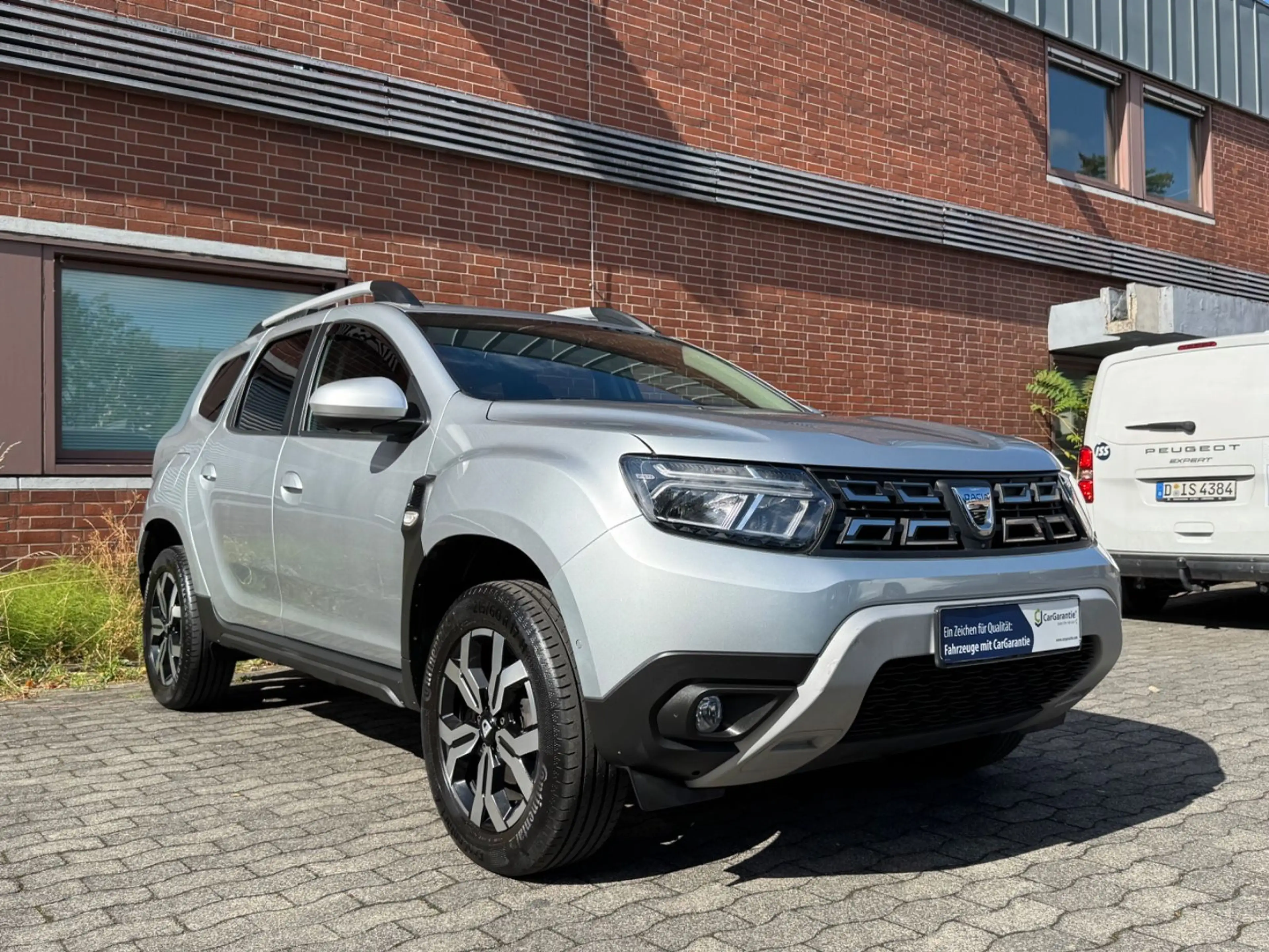 Dacia Duster II Prestige+ *360°*NAVI*SHZ*LPG*TEMPO* — photo 3