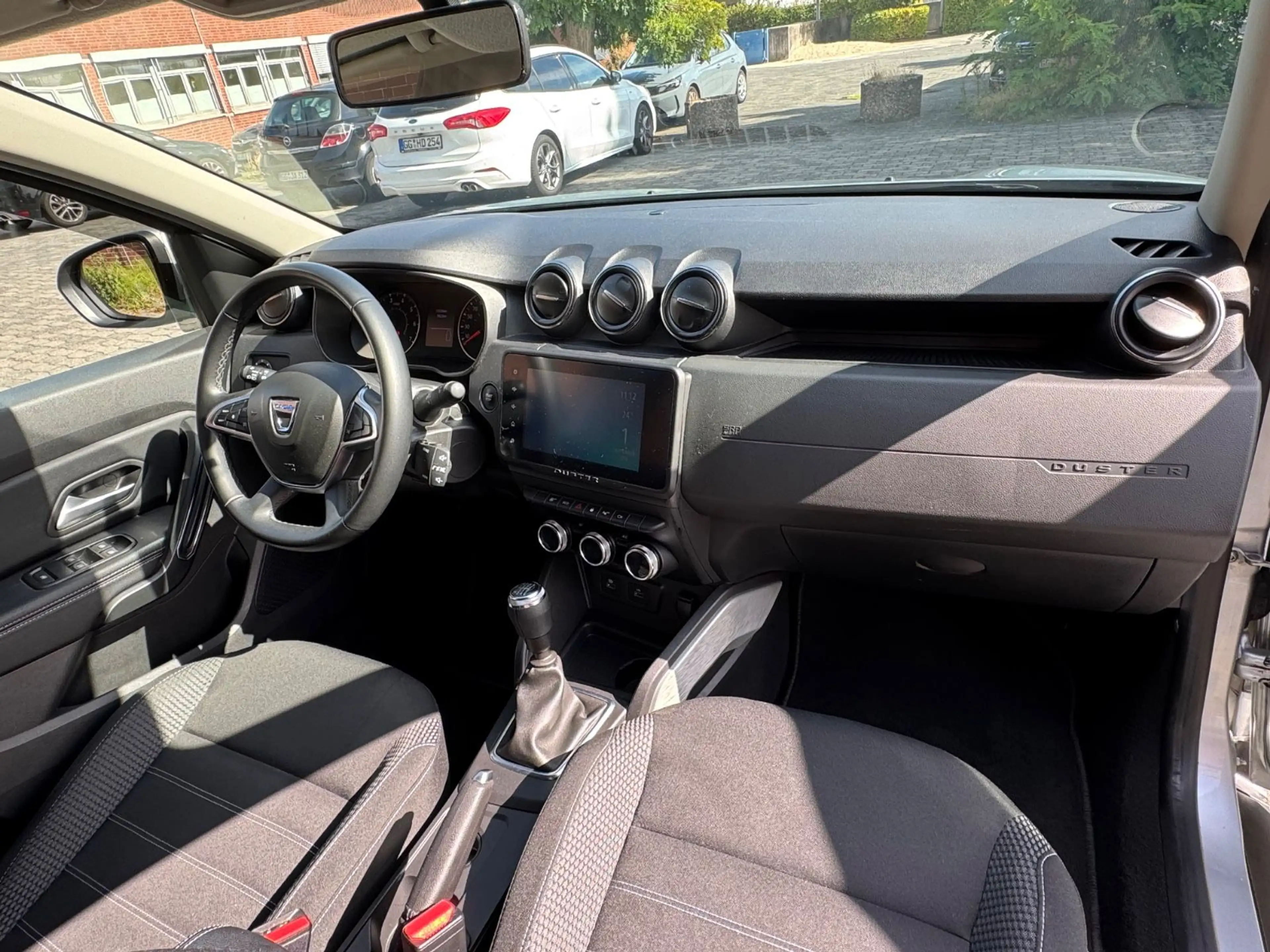 Dacia Duster II Prestige+ *360°*NAVI*SHZ*LPG*TEMPO* — photo 10