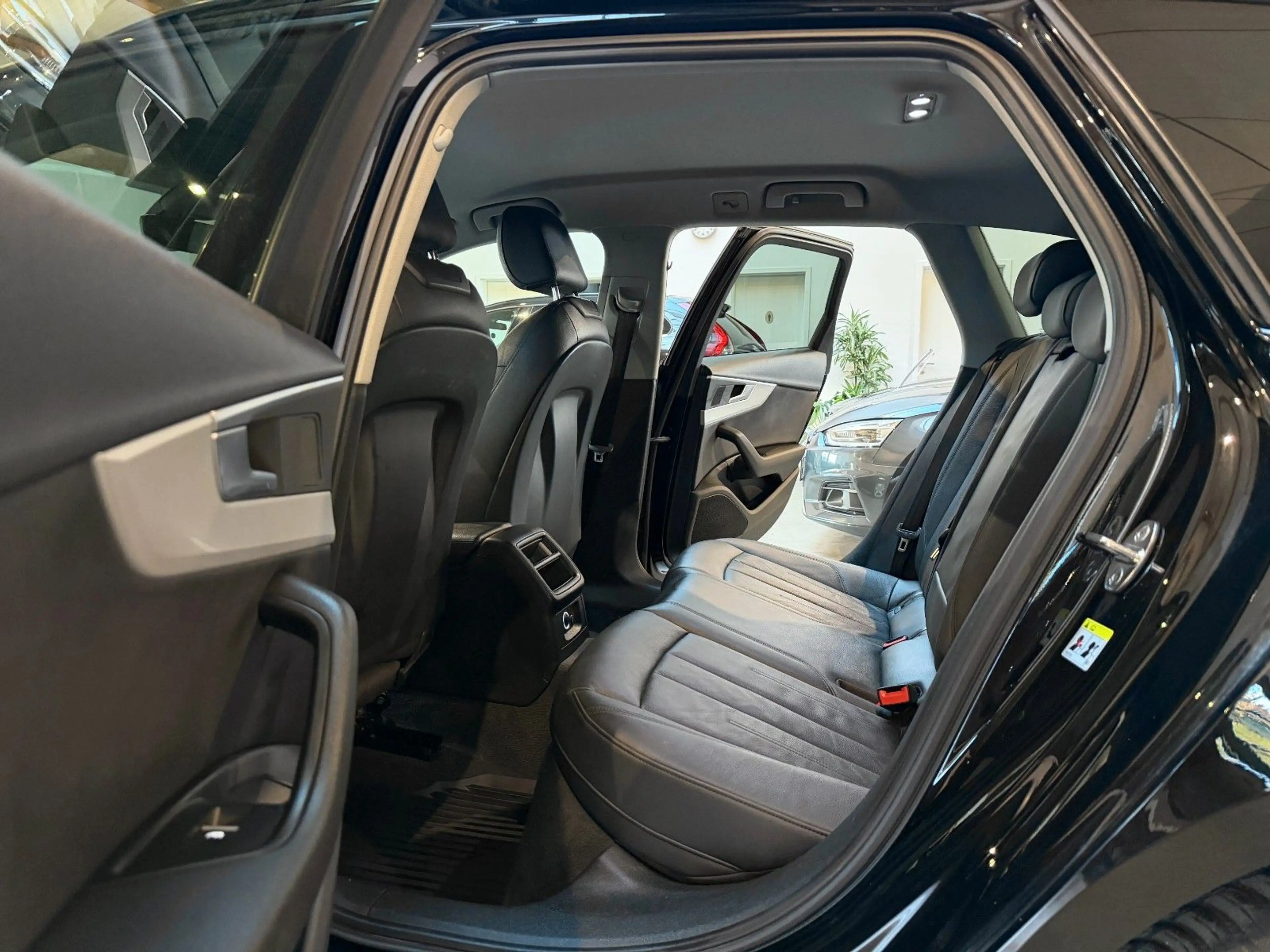 Audi A4 Avant 2.0 TDI S-tronic LEDER/XEN/NAV/ASISST+ — photo 10