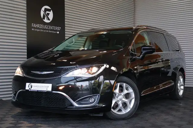 Chrysler Pacifica 3.6L V6/KAMERA/TOTW/PDC/7-SITZER