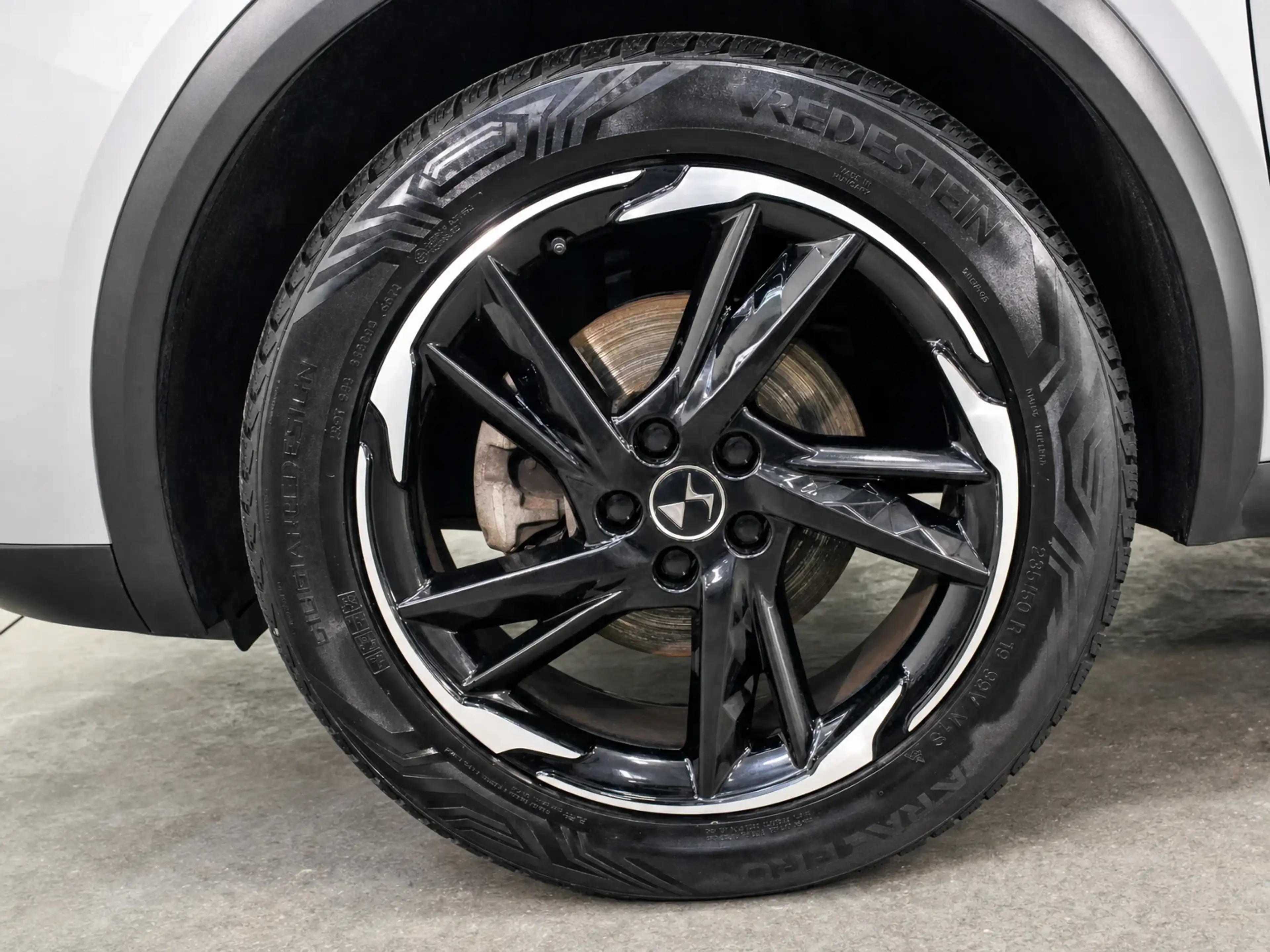 DS Automobiles DS 7 Crossback 1.6 PT 180 BASTILLE + AUTO Carplay, Camera, Leder — photo 9