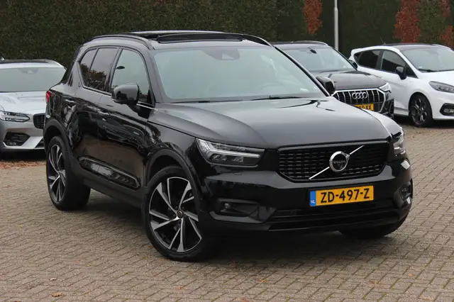 Volvo XC40 2.0 T5 AWD R-Design Intro Edition / Trekhaak / Pan