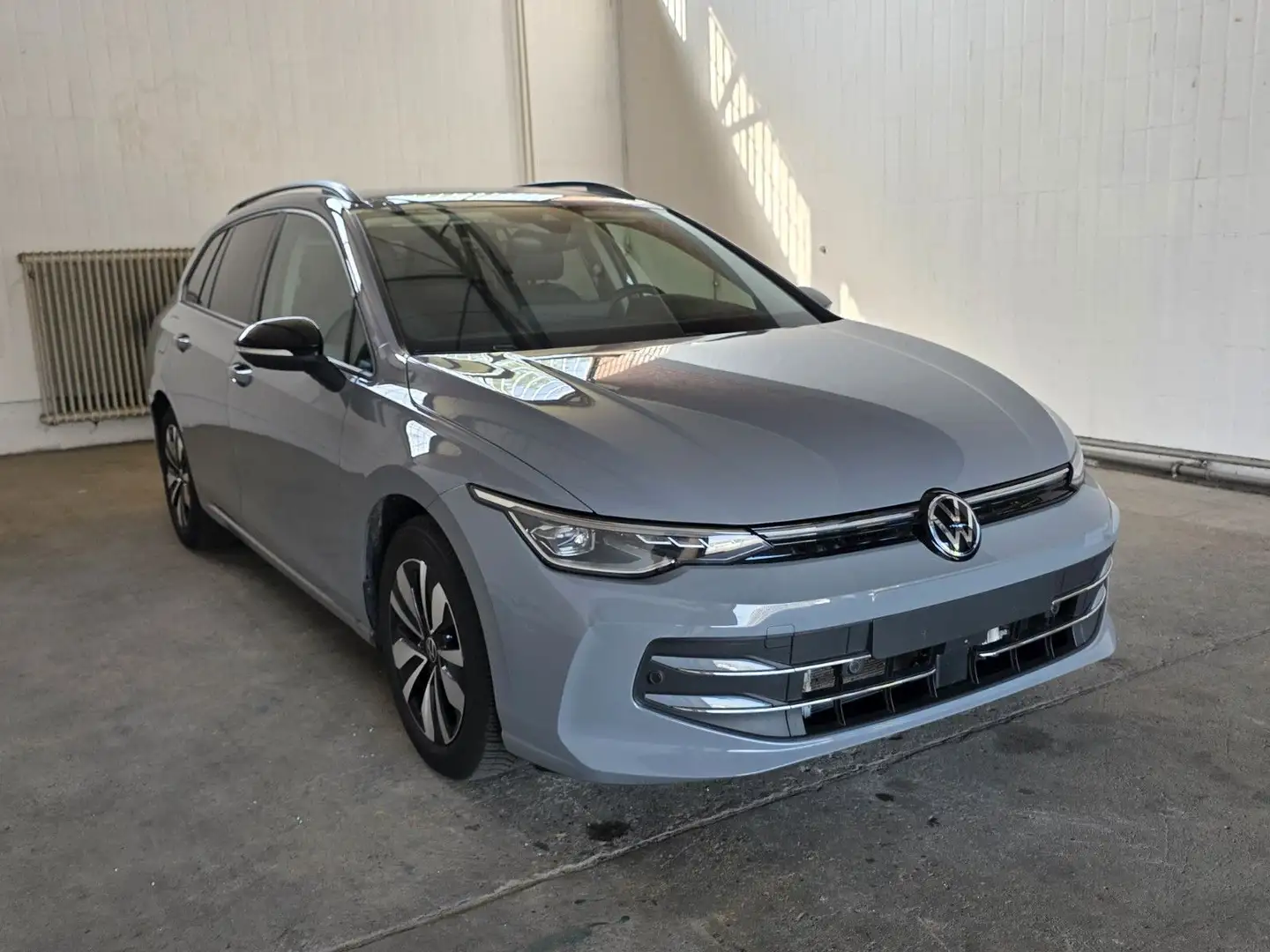 Volkswagen Golf VIII Var*2.0*Goal*360°*ACC*IQ-Light*UNFALL* Grau - 1