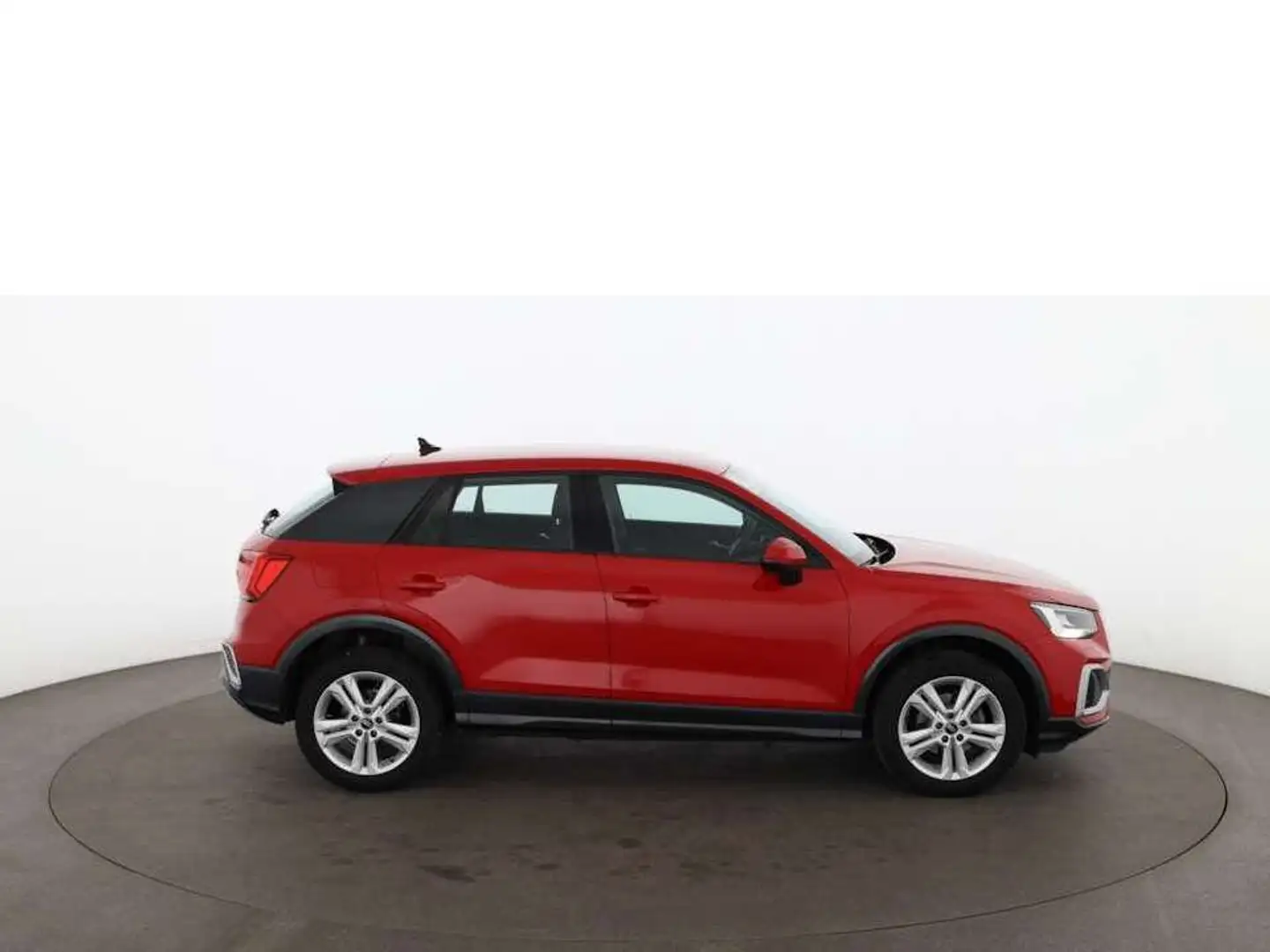 Audi Q2 30 TDI advanced Aut LED NAVI DIGITAL-TACHO PDC Rot - 2