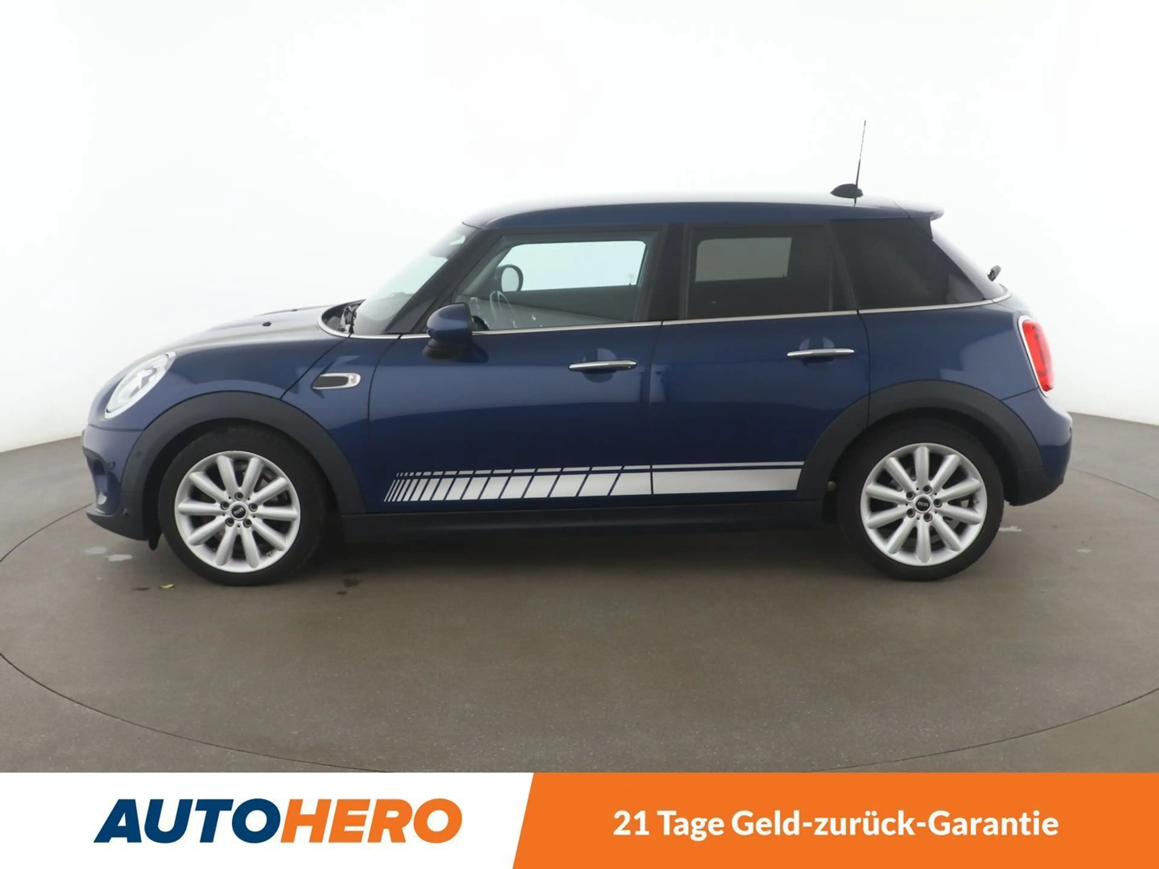 MINI Cooper D Cooper D*TEMPO*NAVI*PDC*SHZ*ALU* — photo 3