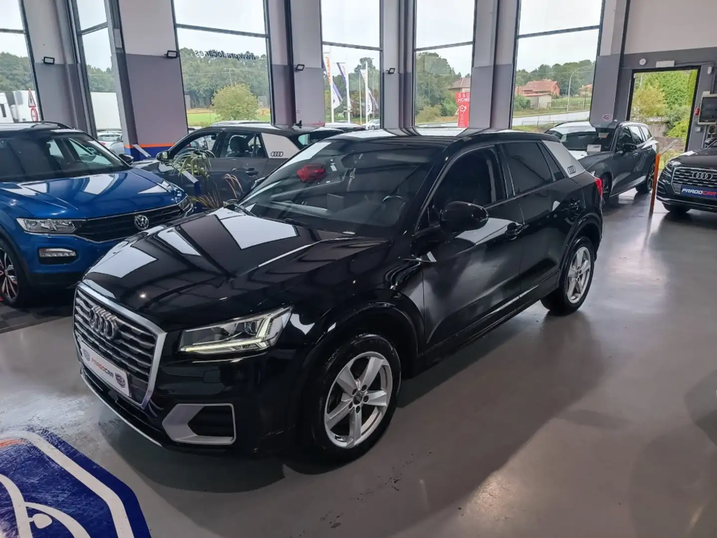 Audi Q2 1.4 TFSI COD Sport edition 110kW Schwarz - 1