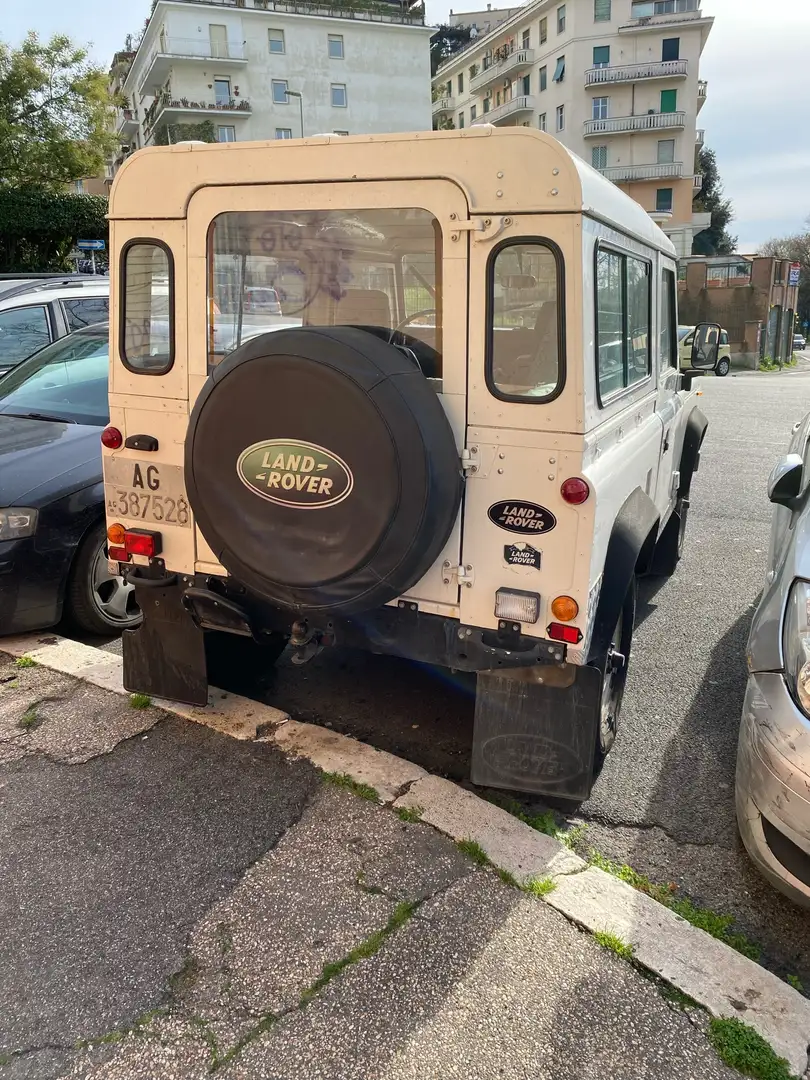 Land Rover Defender 90 2.5 diesel Bílá - 2