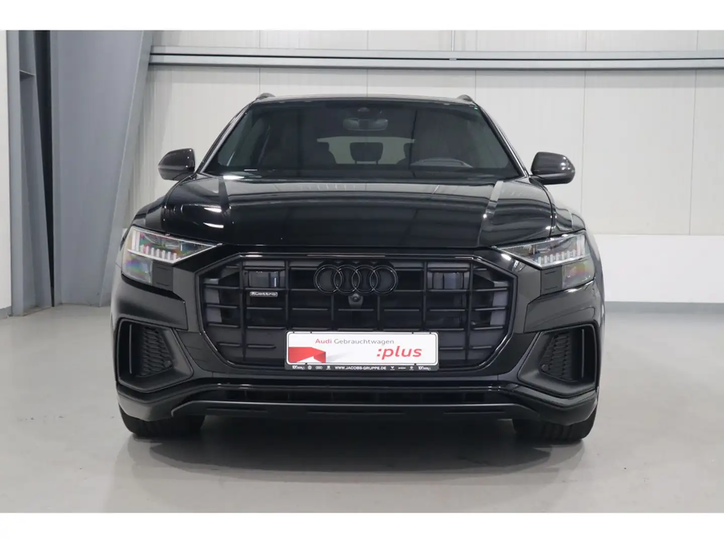 Audi Q8 50 TDI quattro S line competition plus B&O*Panoram Schwarz - 2