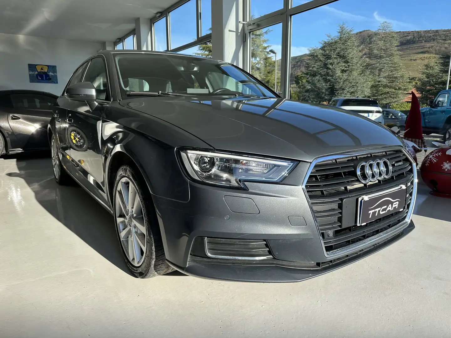 Audi A3 Sportback 2.0TDI Design Edition quattro s-tronic Grigio - 2