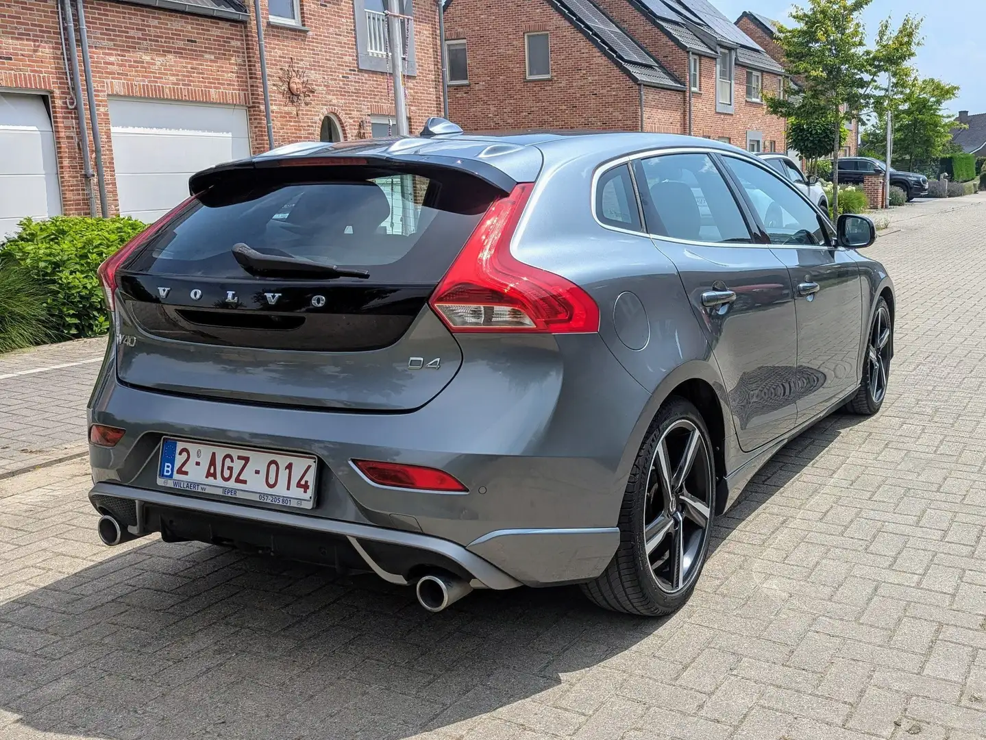 Volvo V40 V40 D4 Summum Grijs - 2