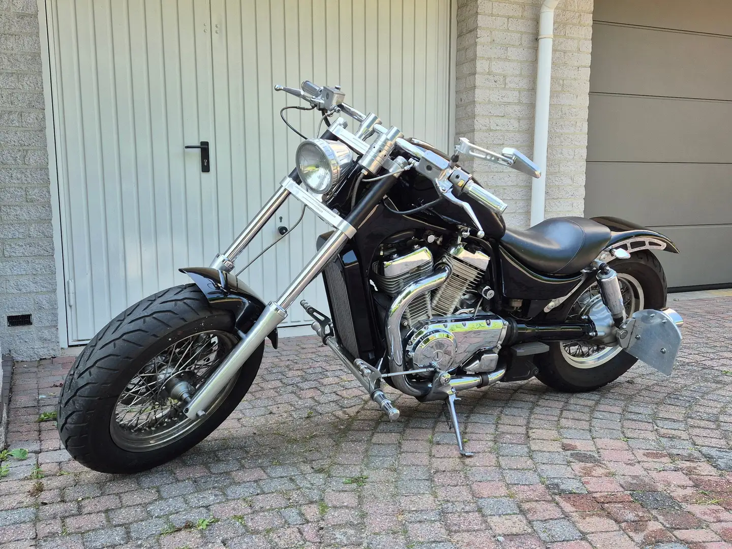 Suzuki Intruder C VS 800 GLP Bobber Schwarz - 2