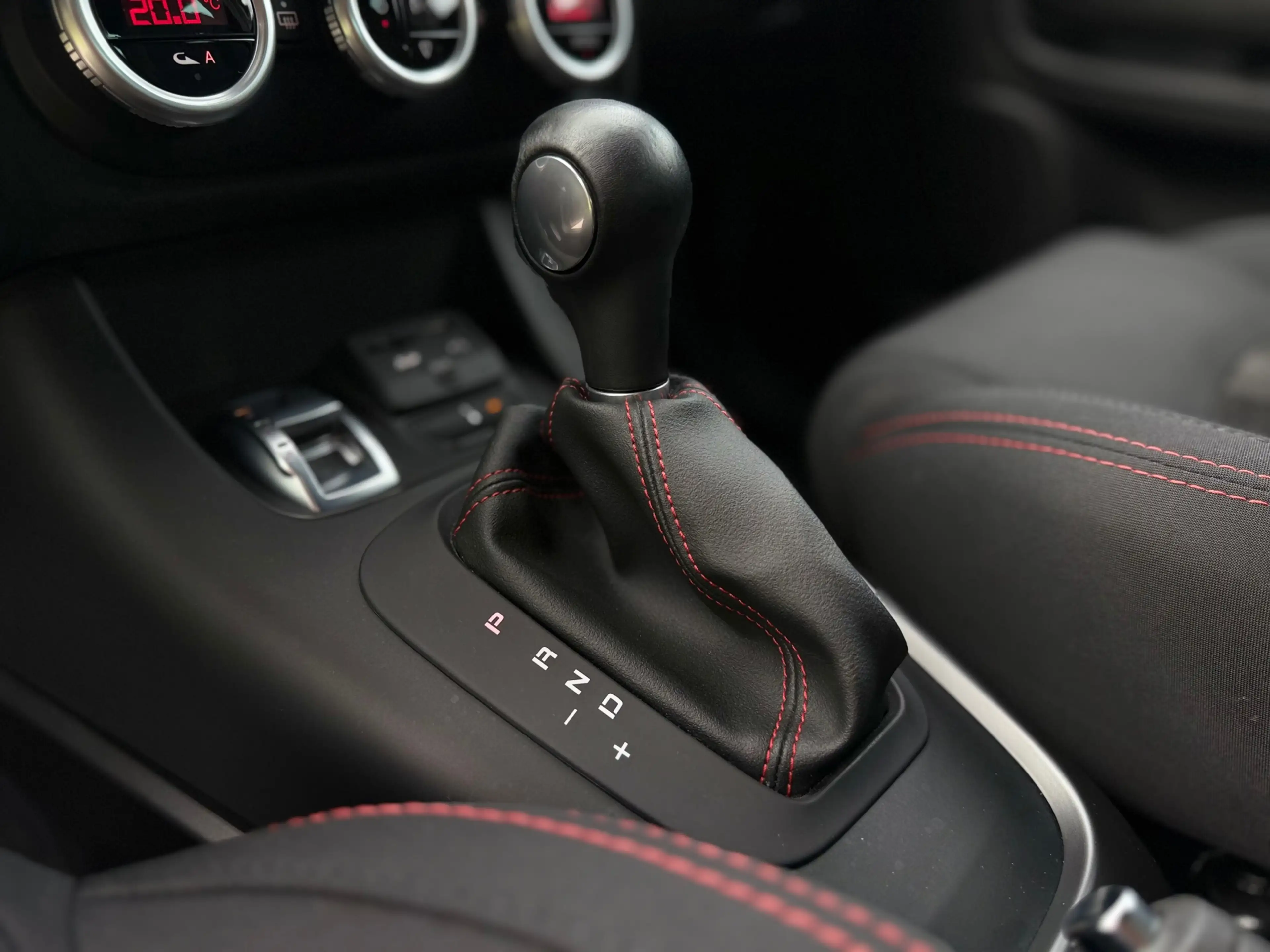 Alfa Romeo Giulietta 1.4 T Sprint Automaat | 1e Eigenaar | Navi | Clima — photo 7