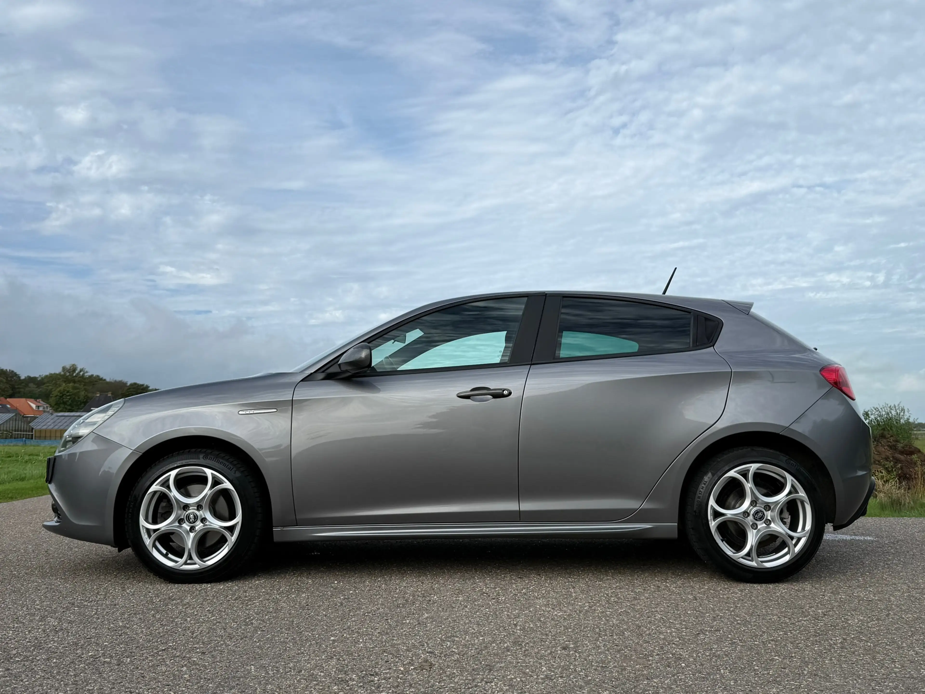 Alfa Romeo Giulietta 1.4 T Sprint Automaat | 1e Eigenaar | Navi | Clima — photo 2