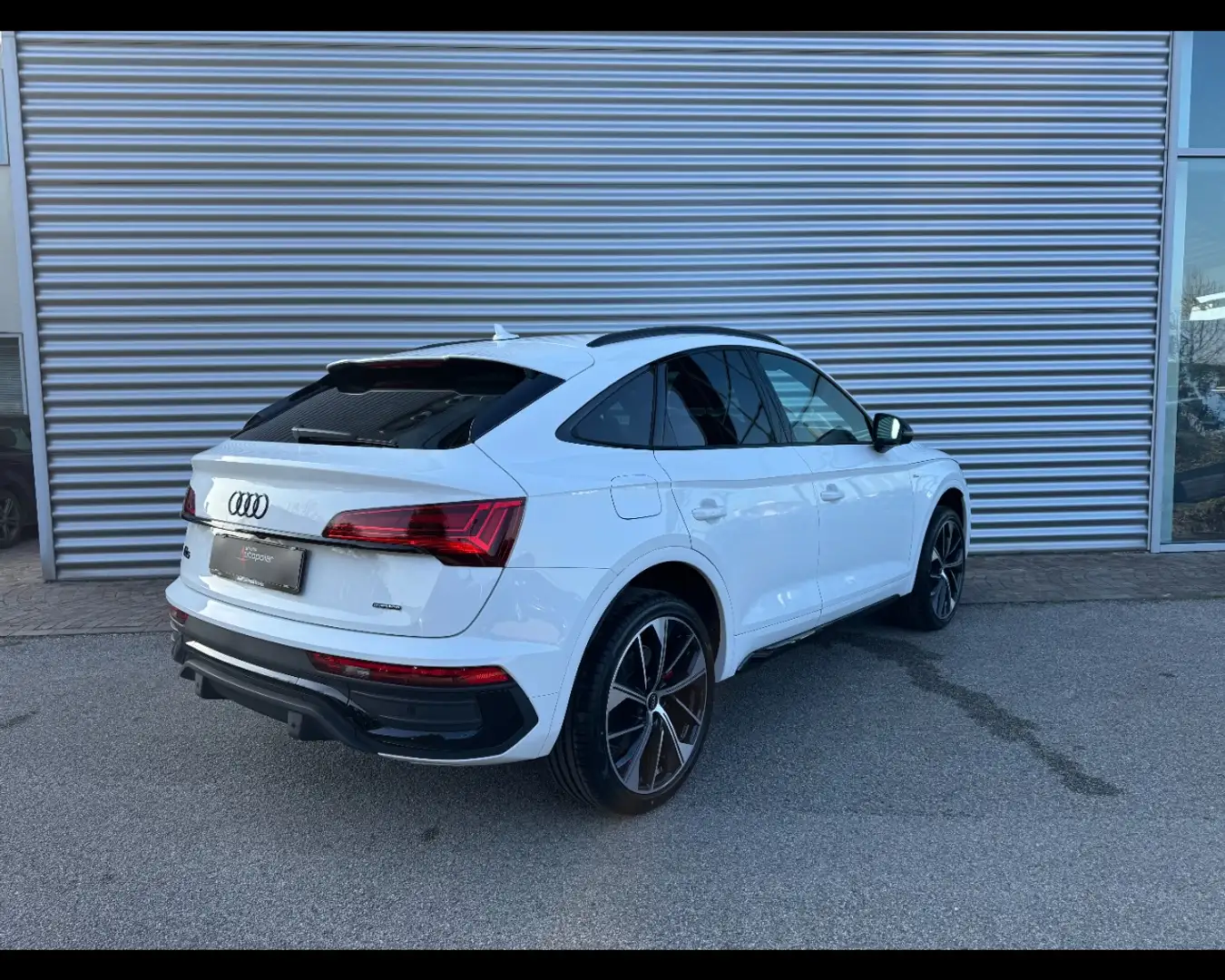 Audi Q5 SPORTBACK 40 TDI MHEV QUATTRO S TRONIC IDENTITY BL Bianco - 2