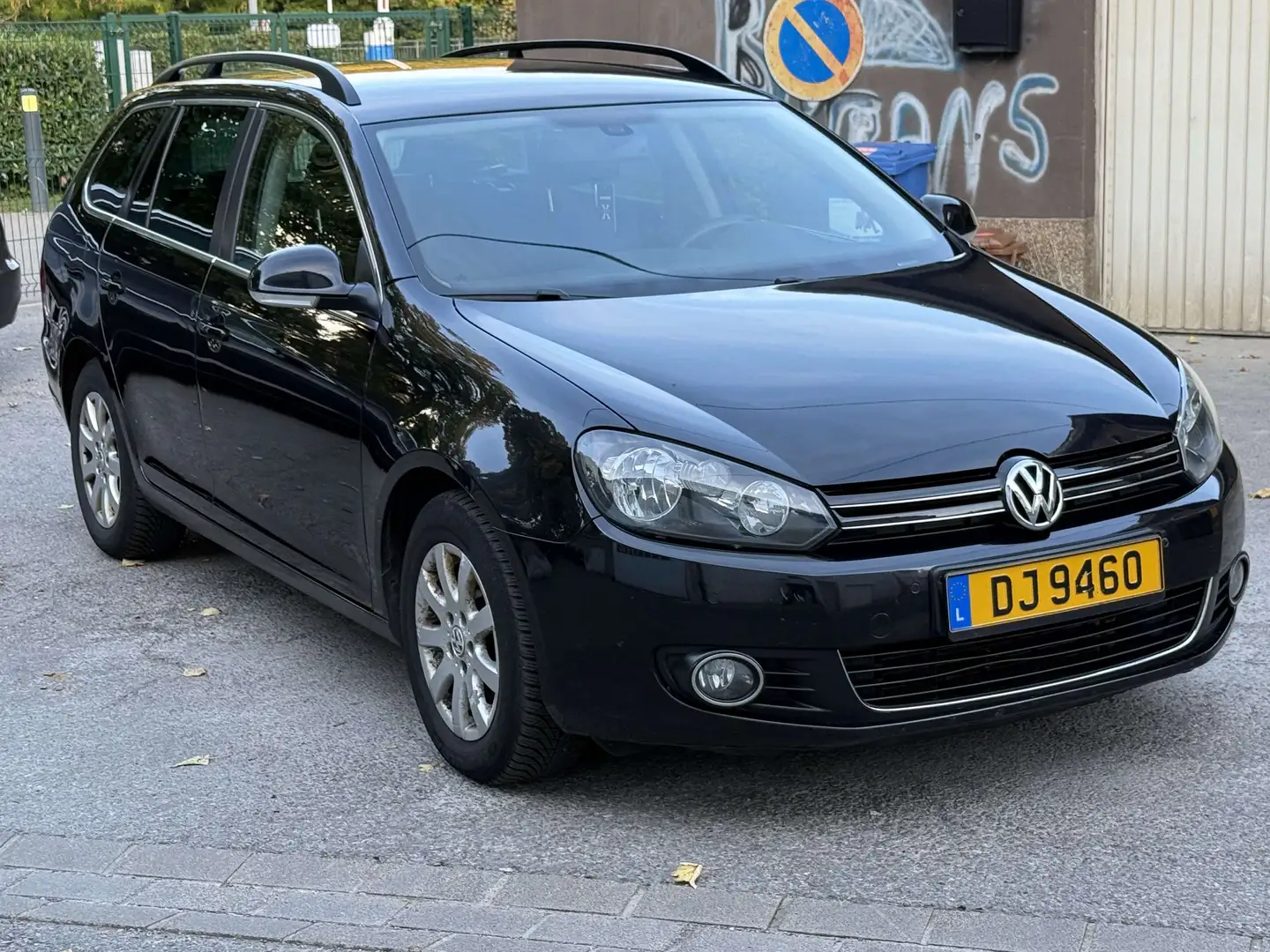 Volkswagen Golf 1.6 TDI 105 FAP CR BlueMotion Confortline Gris - 2