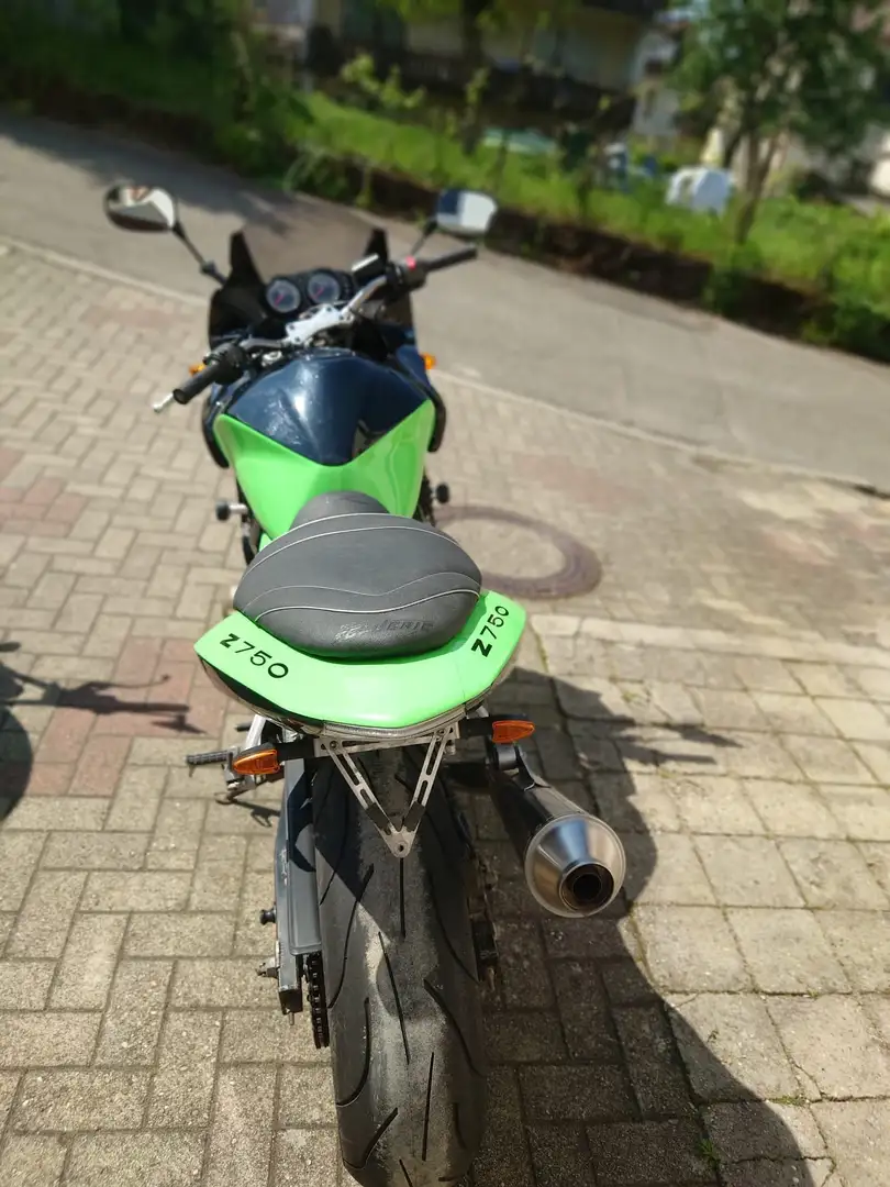 Kawasaki Z 750 Verde - 2
