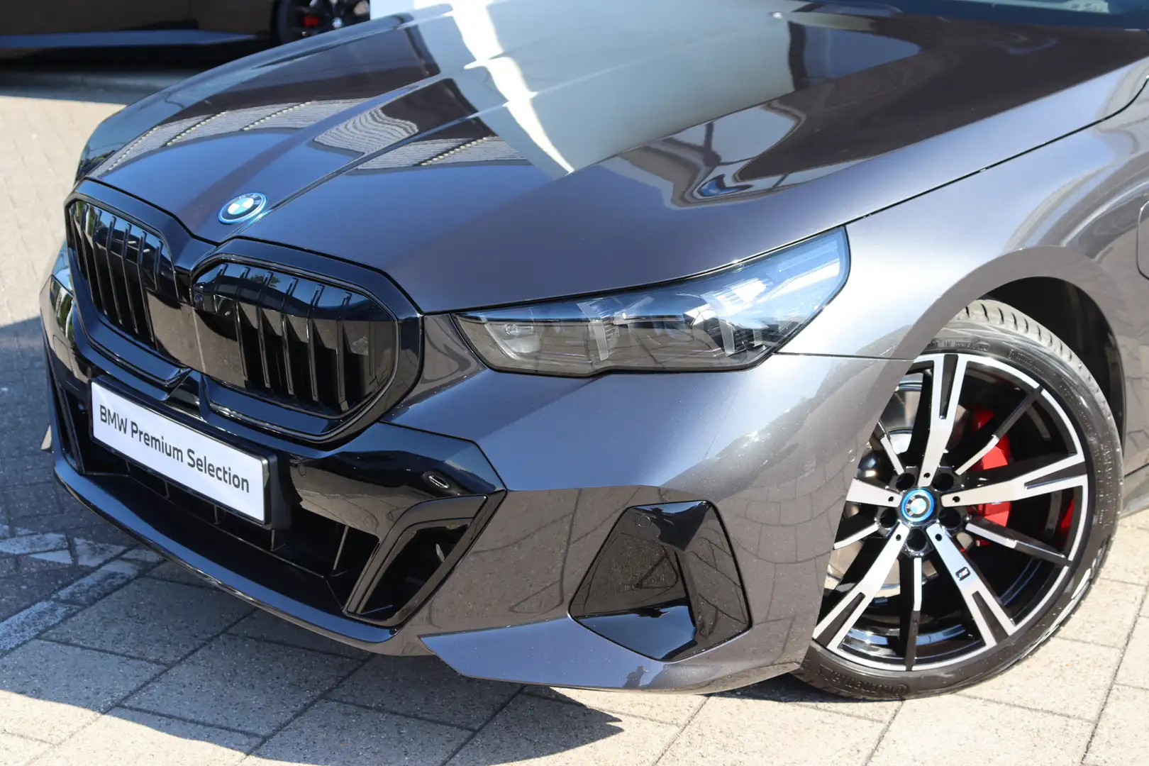 BMW 530 5 Serie Touring 530e M Sport Automaat / Trekhaak / Grijs - 2