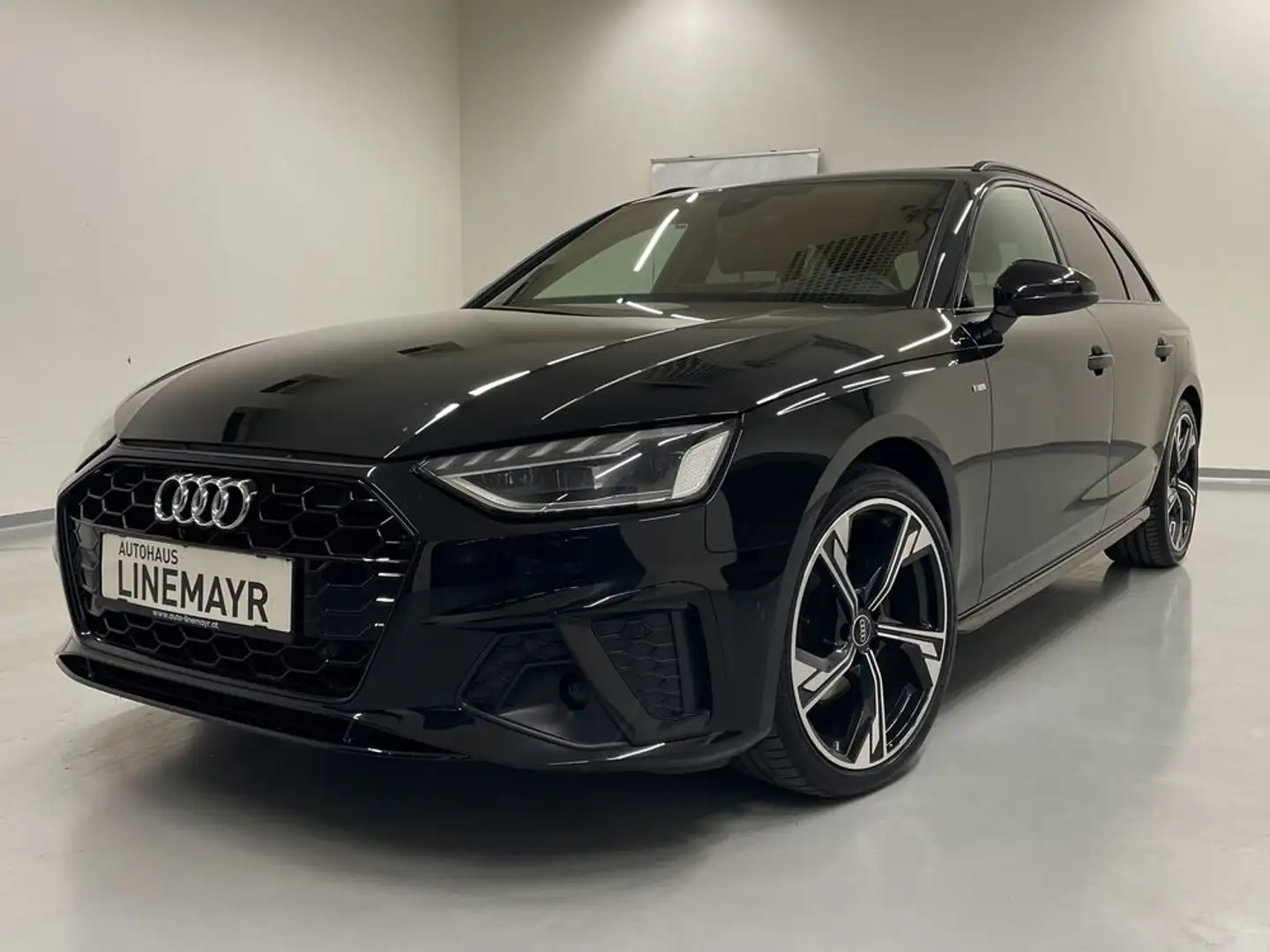 Audi A4 Avant 35 TDI S line Matrix LED, AHK Schwarz - 1