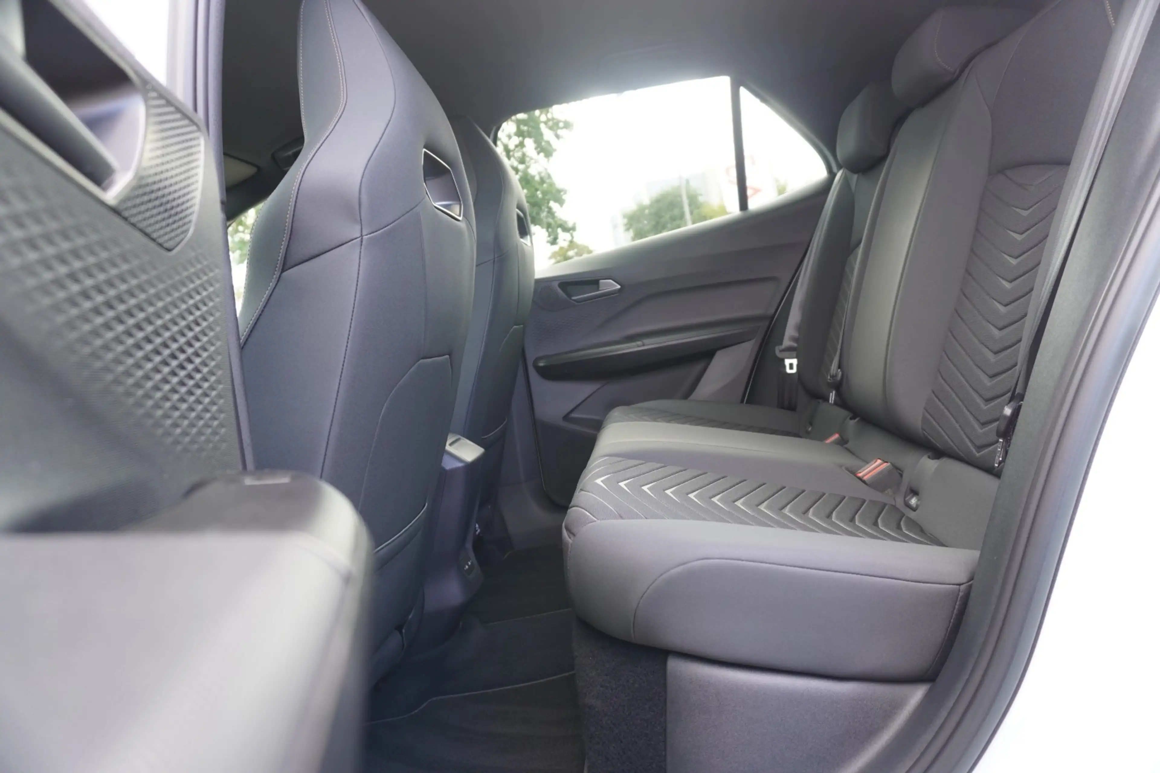 CUPRA Born 150 kW LED Navi ACC Kamera Sitzheizung PDC — photo 13