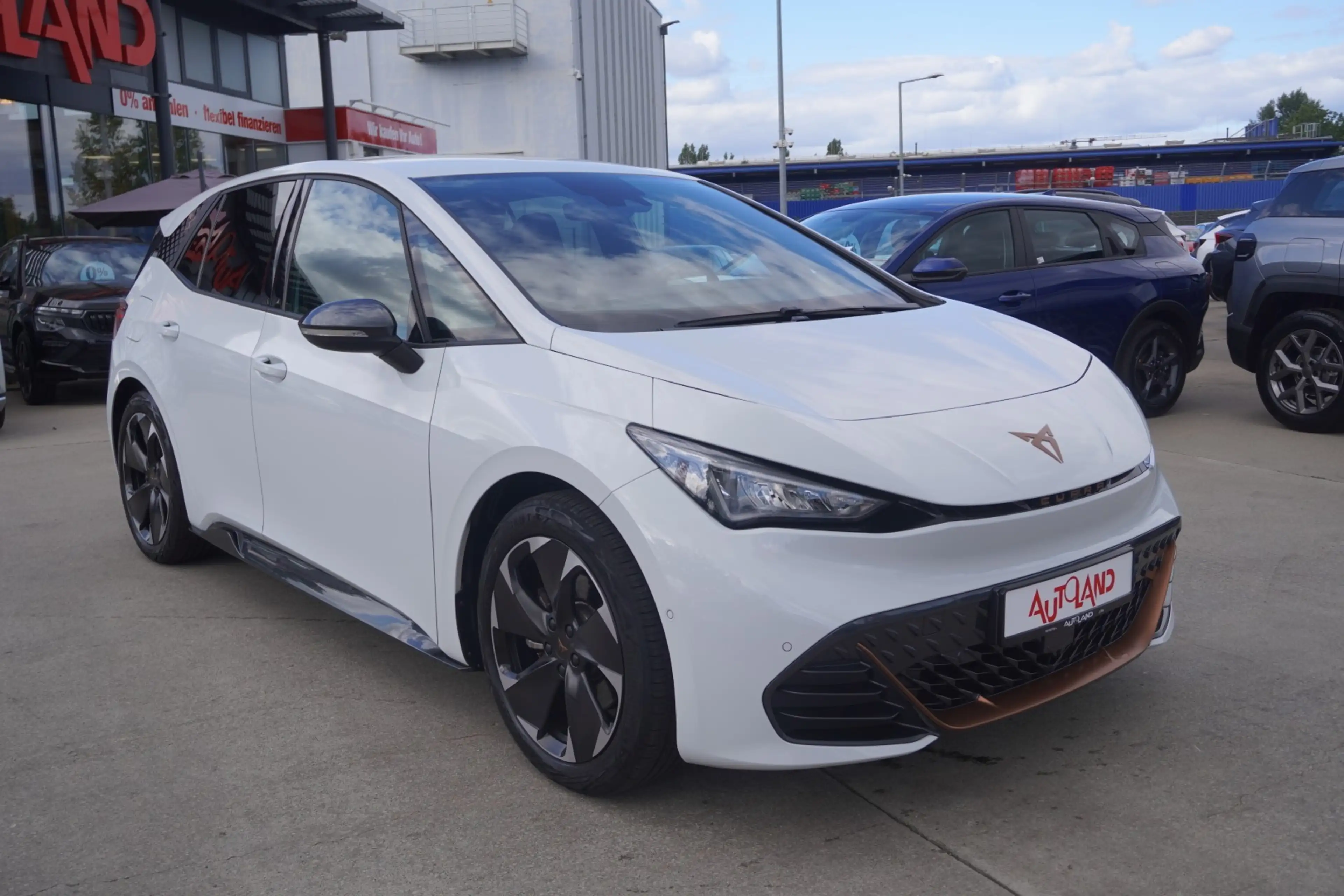 CUPRA Born 150 kW LED Navi ACC Kamera Sitzheizung PDC — photo 7