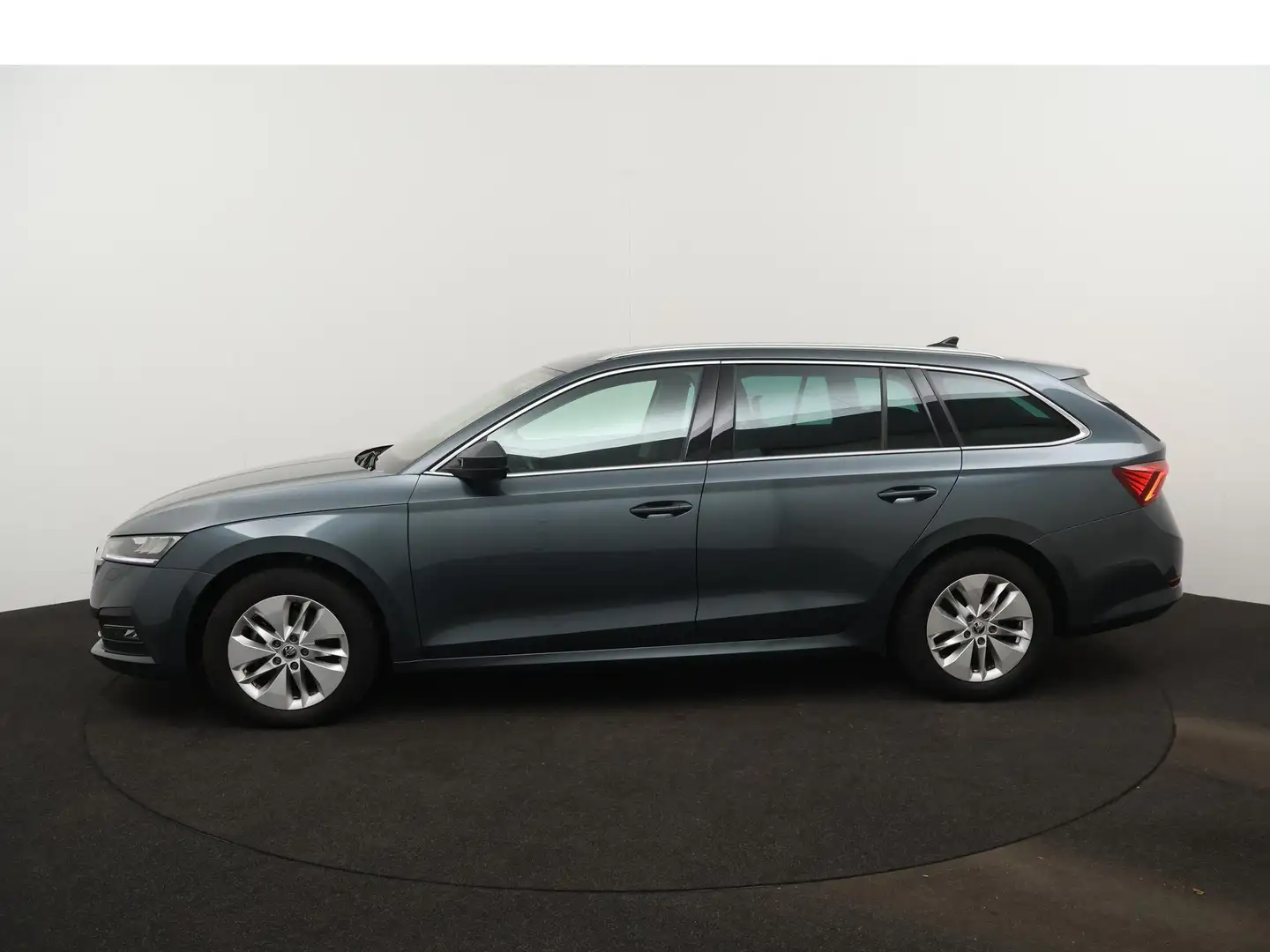 Skoda Octavia Combi 2.0 TDI Greentech Ambition | STOELVERWARMING Grijs - 2