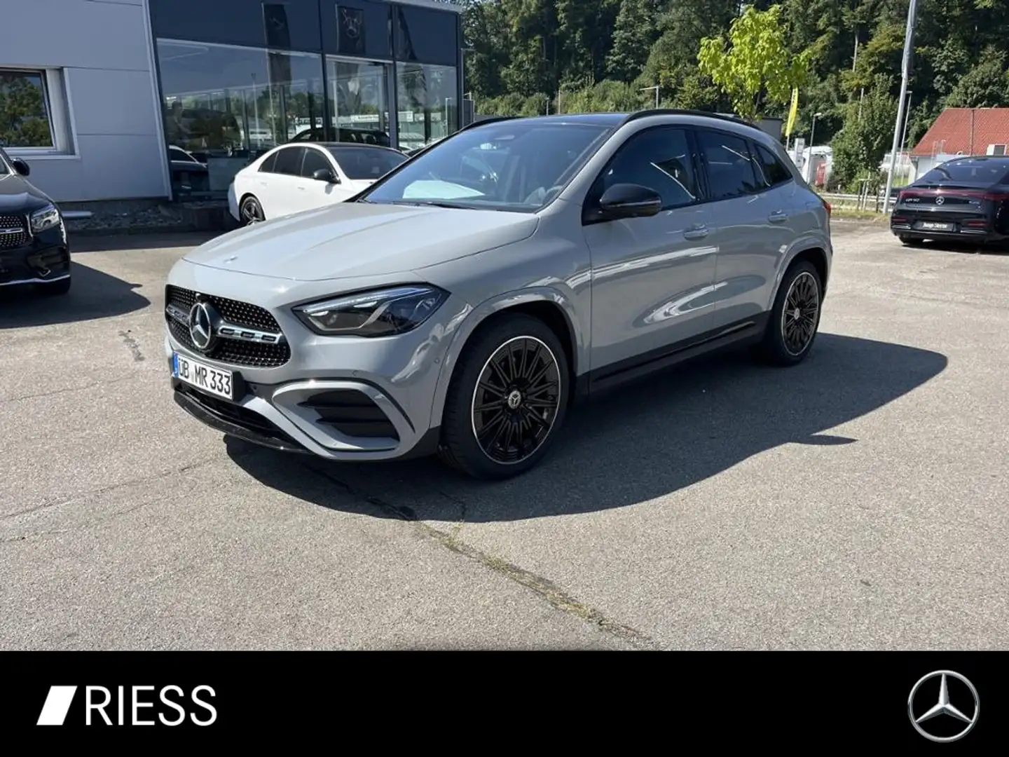 Mercedes-Benz GLA 250 4M AMG+AHK+PANO+HUD+MULTIBEAM+360+MEMORY Grijs - 1
